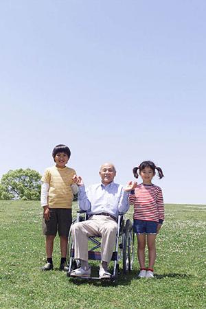目立たない矯正歯科治療を受けられる